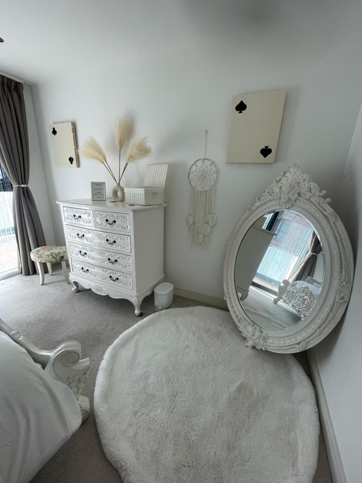 Charming & Cosy Double With Balcony In Wembley - Walking Distance To Wembley Stadium! Rum i privatbostad *
