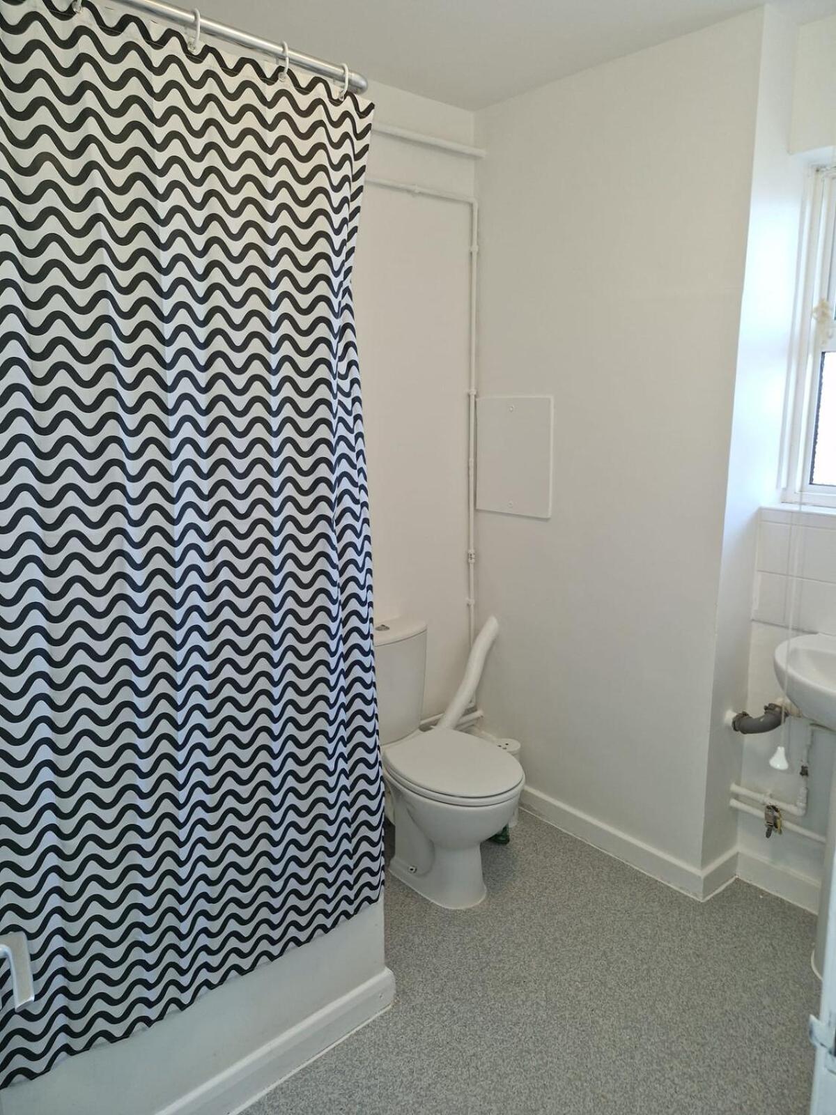Apartment Flat In City Of London - E1 *