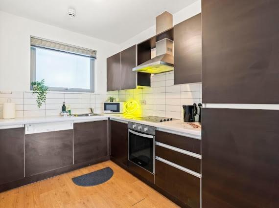 Spacious, Lovely 2 Bed In Hackney Wick