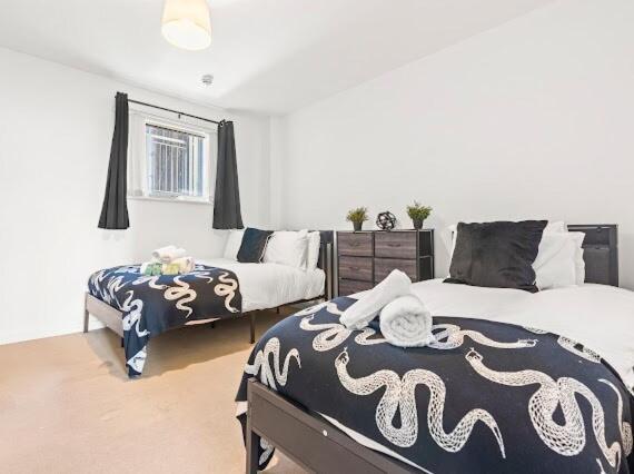 Spacious, Lovely 2 Bed In Hackney Wick * London
