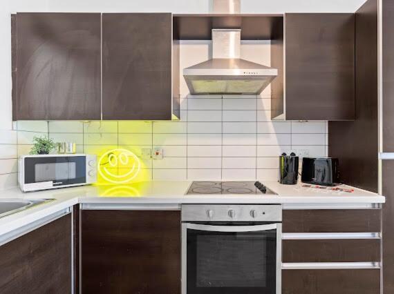 Apartment Spacious, Lovely 2 Bed In Hackney Wick London