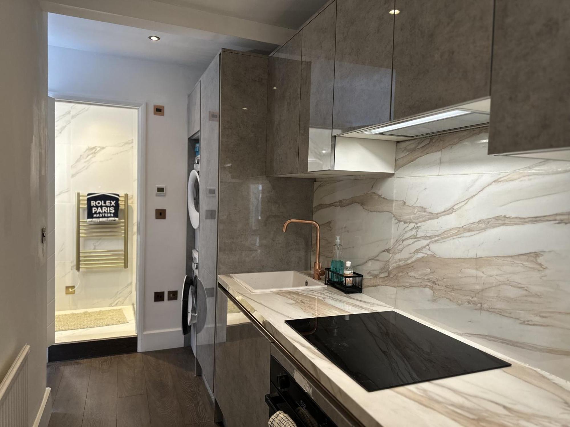 Apartment Modern Banker's Flat In Fulham