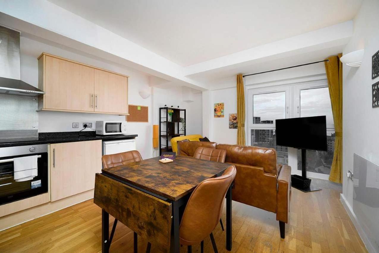 Vista View Apartment London