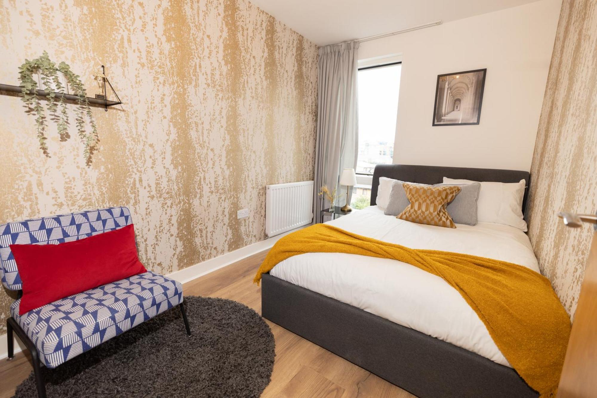 Lägenhet Stylish 3 Bed Near Downtown & Free Parking London