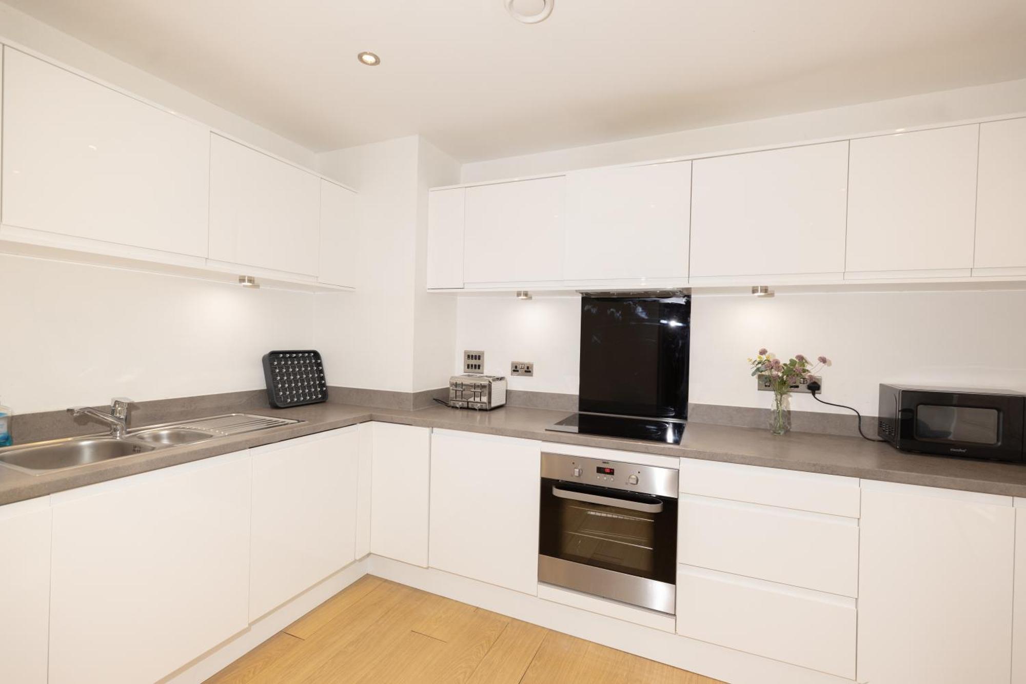 Lägenhet Stylish 3 Bed Near Downtown & Free Parking
