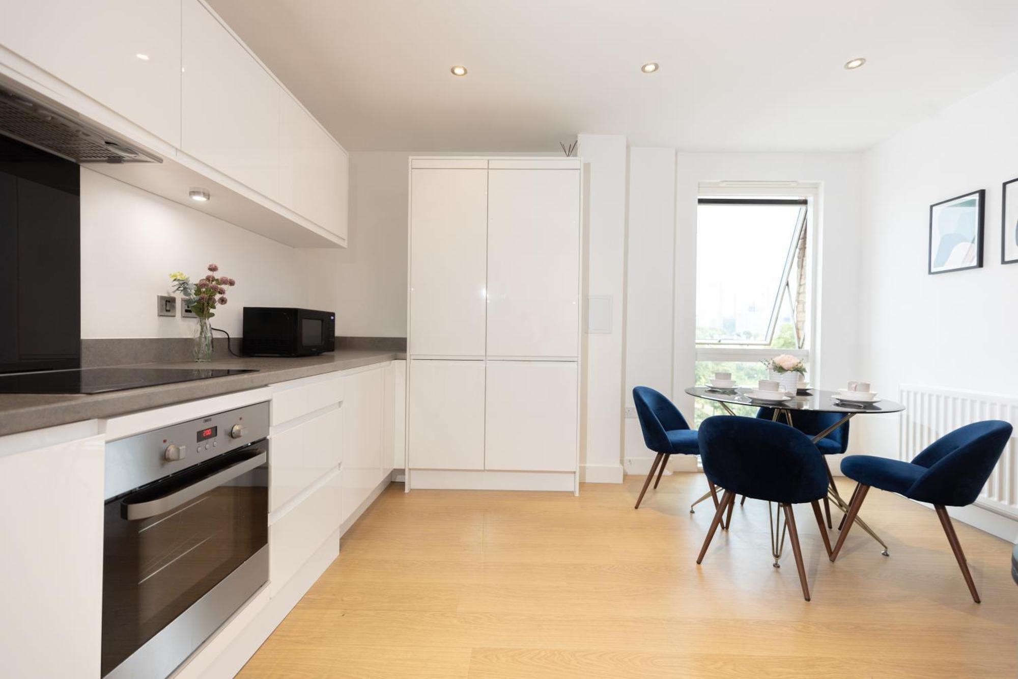 Lägenhet Stylish 3 Bed Near Downtown & Free Parking *