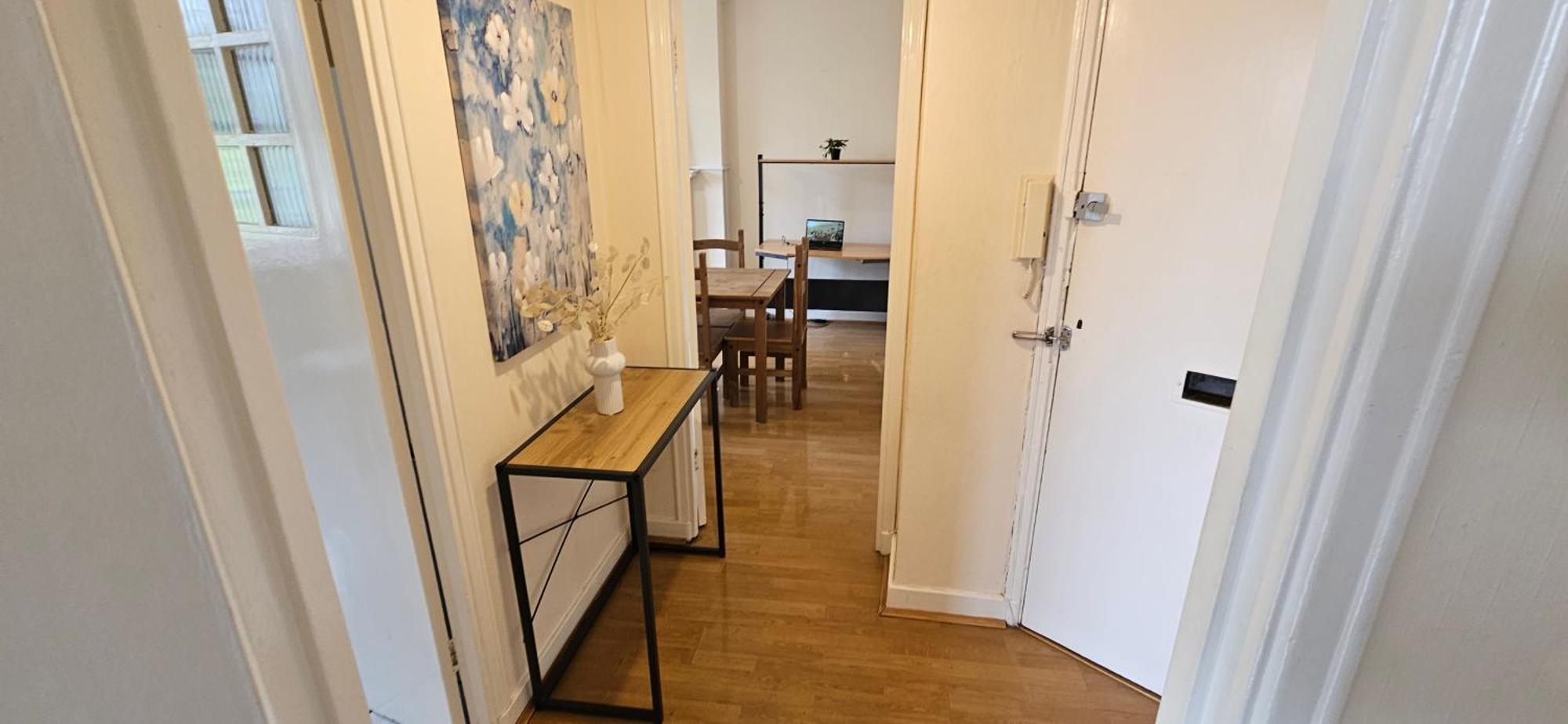 Elegant 1-Bed Flat, Sleeps 5, London Nw6 - 5 Mins To Jubilee, Bakerloo & Overground Lines Lejlighed London