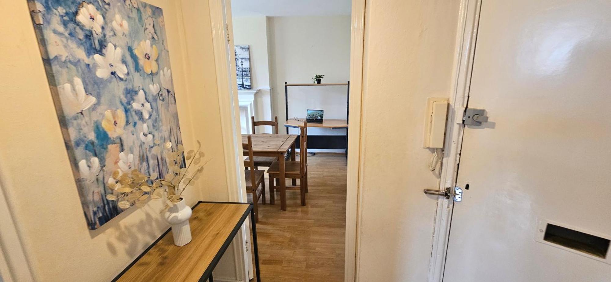 Lejlighed Elegant 1-Bed Flat, Sleeps 5, London Nw6 - 5 Mins To Jubilee, Bakerloo & Overground Lines *