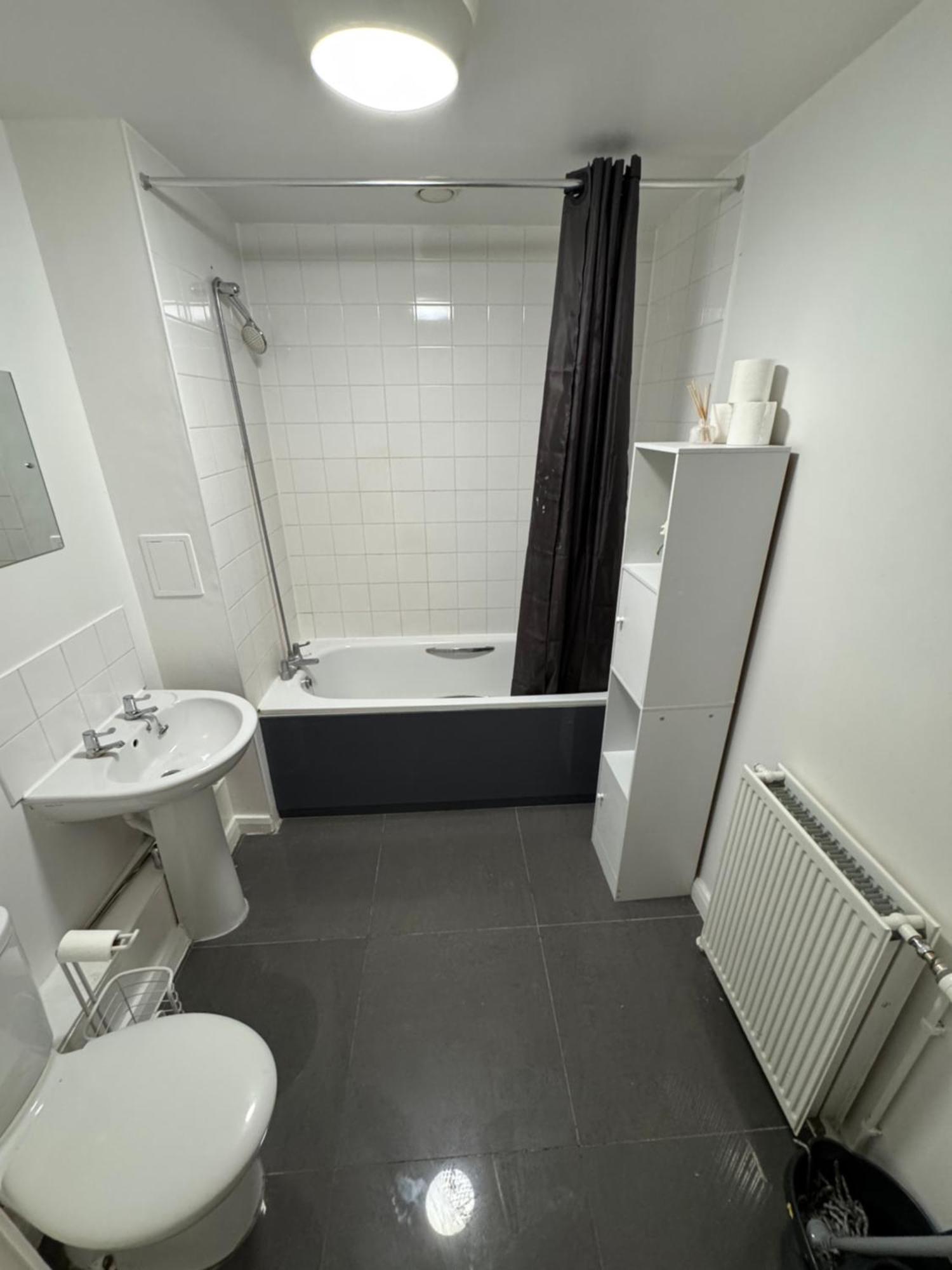 Cozy 2 Bed Flat 5min Walk To Stratford Westfield Apartment London