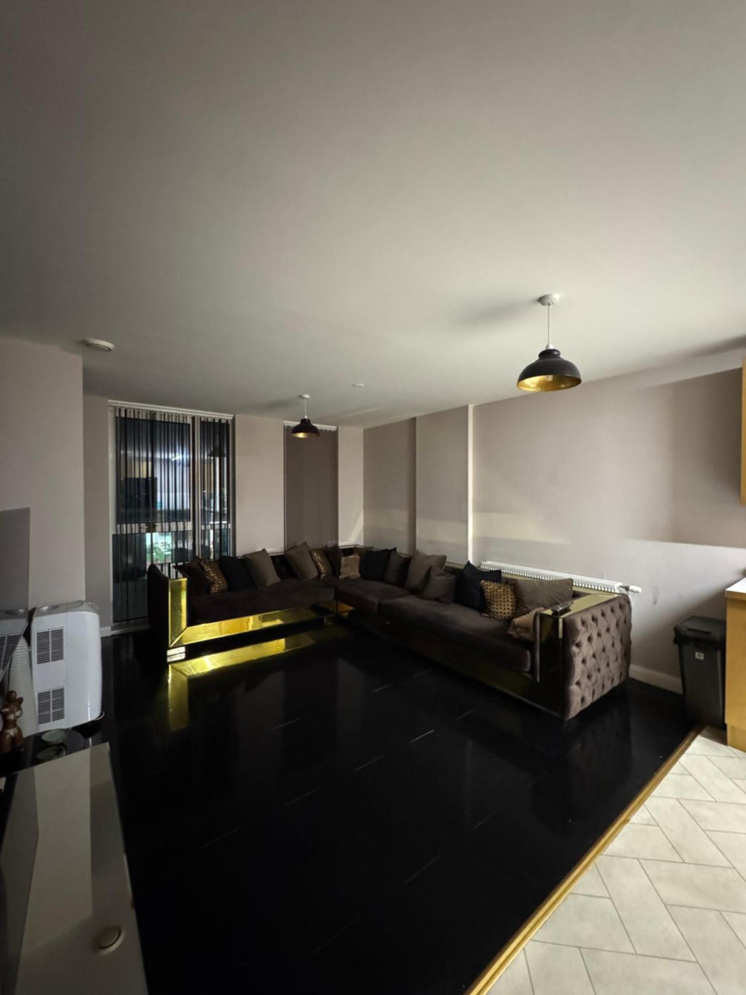 Cozy 2 Bed Flat 5min Walk To Stratford Westfield London