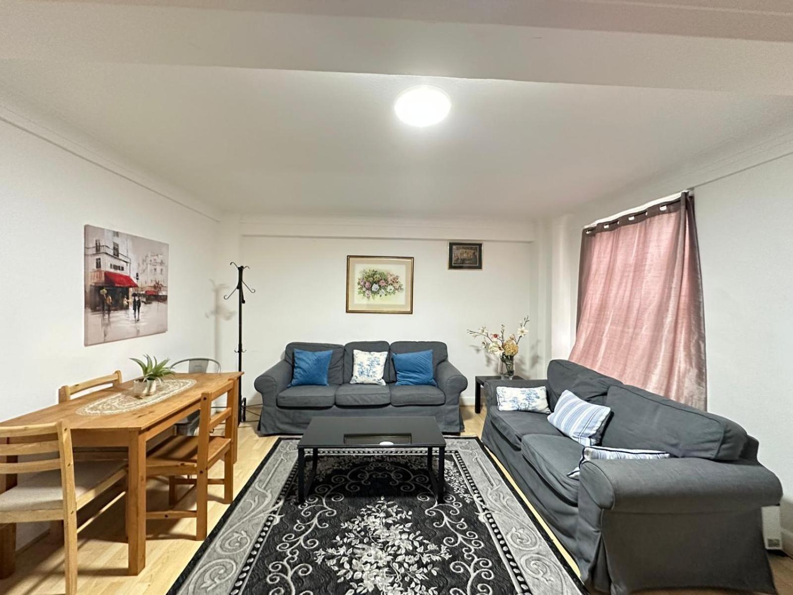 Beautiful Two Bedroom Edgware Road * London