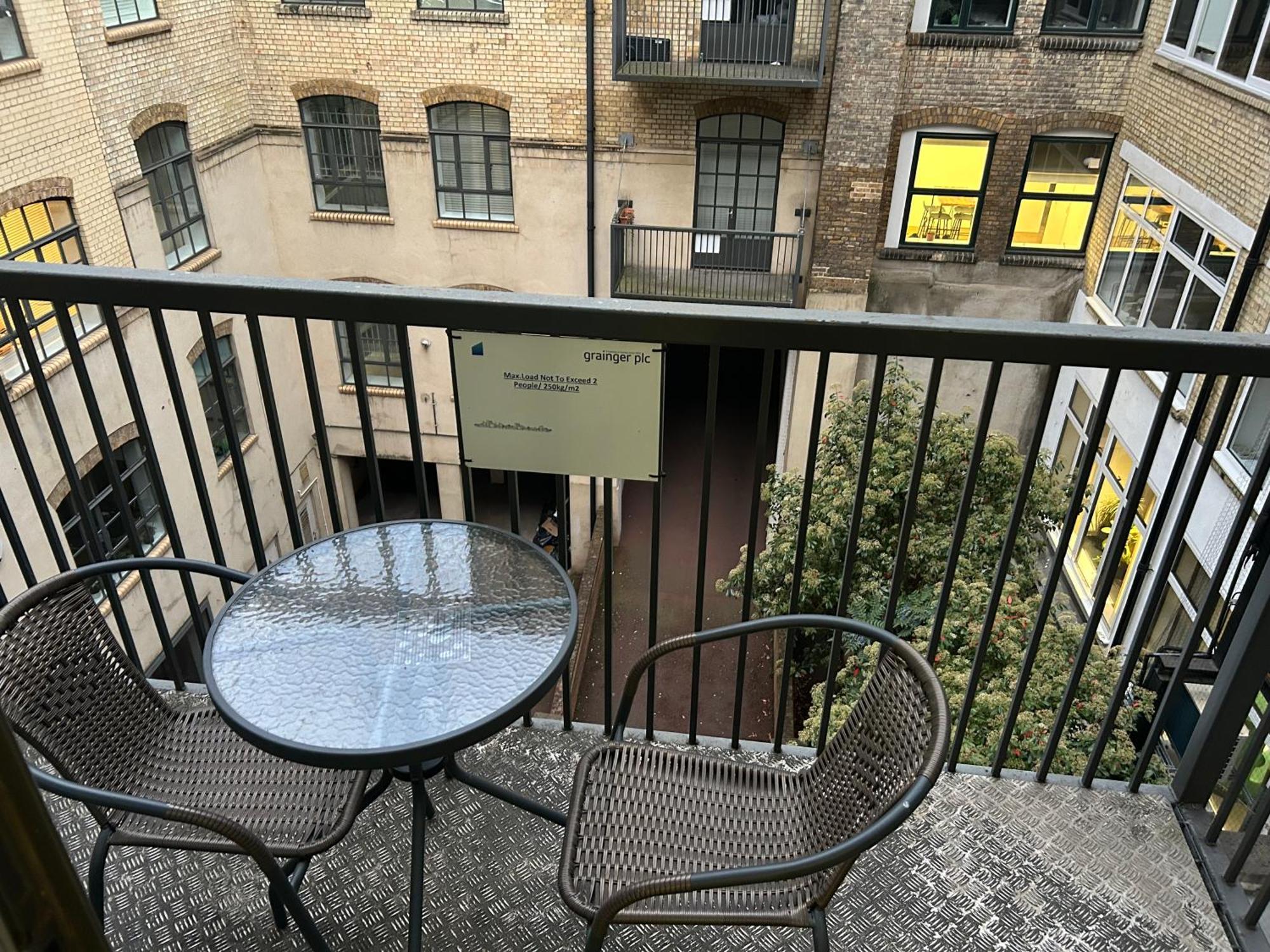 Luxury 2br In Apartment