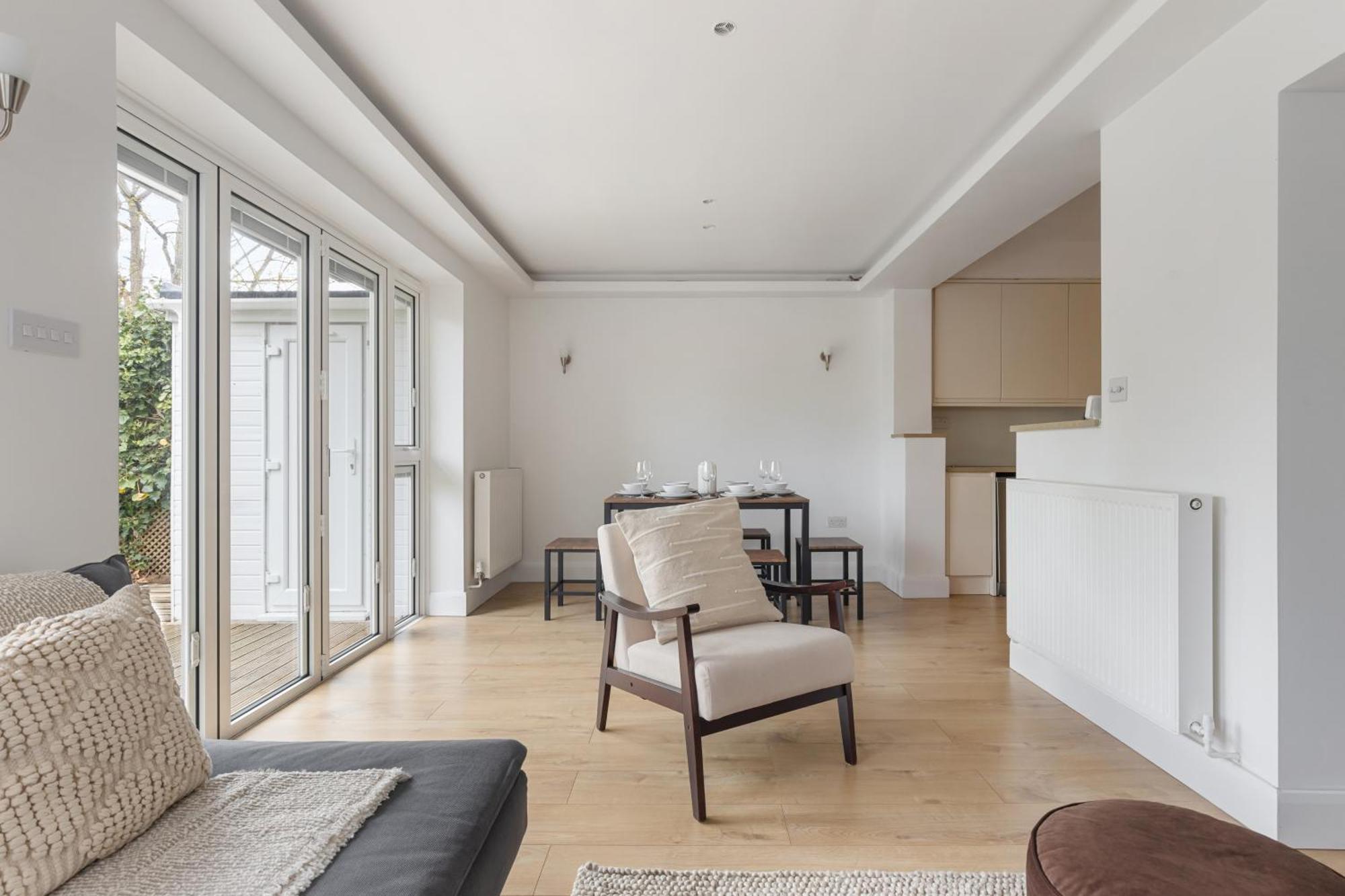 Stunning 3bd With Garden & Free Parking * Londen