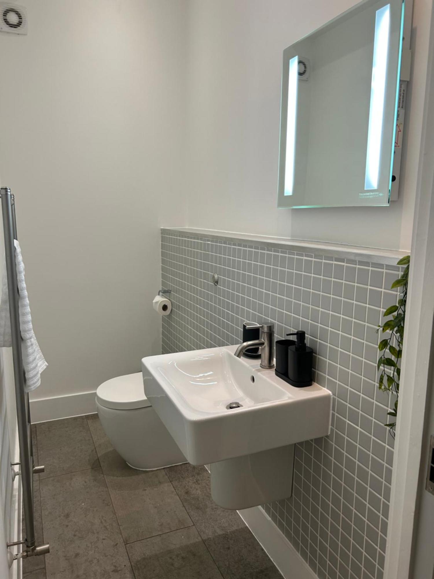 Apartment Luxury 2br In London