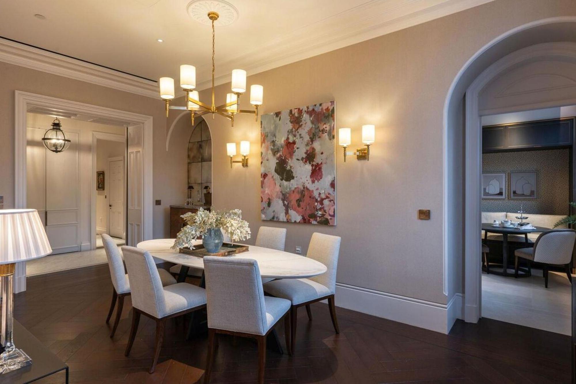 Three Bedroom With Pool And Apartment