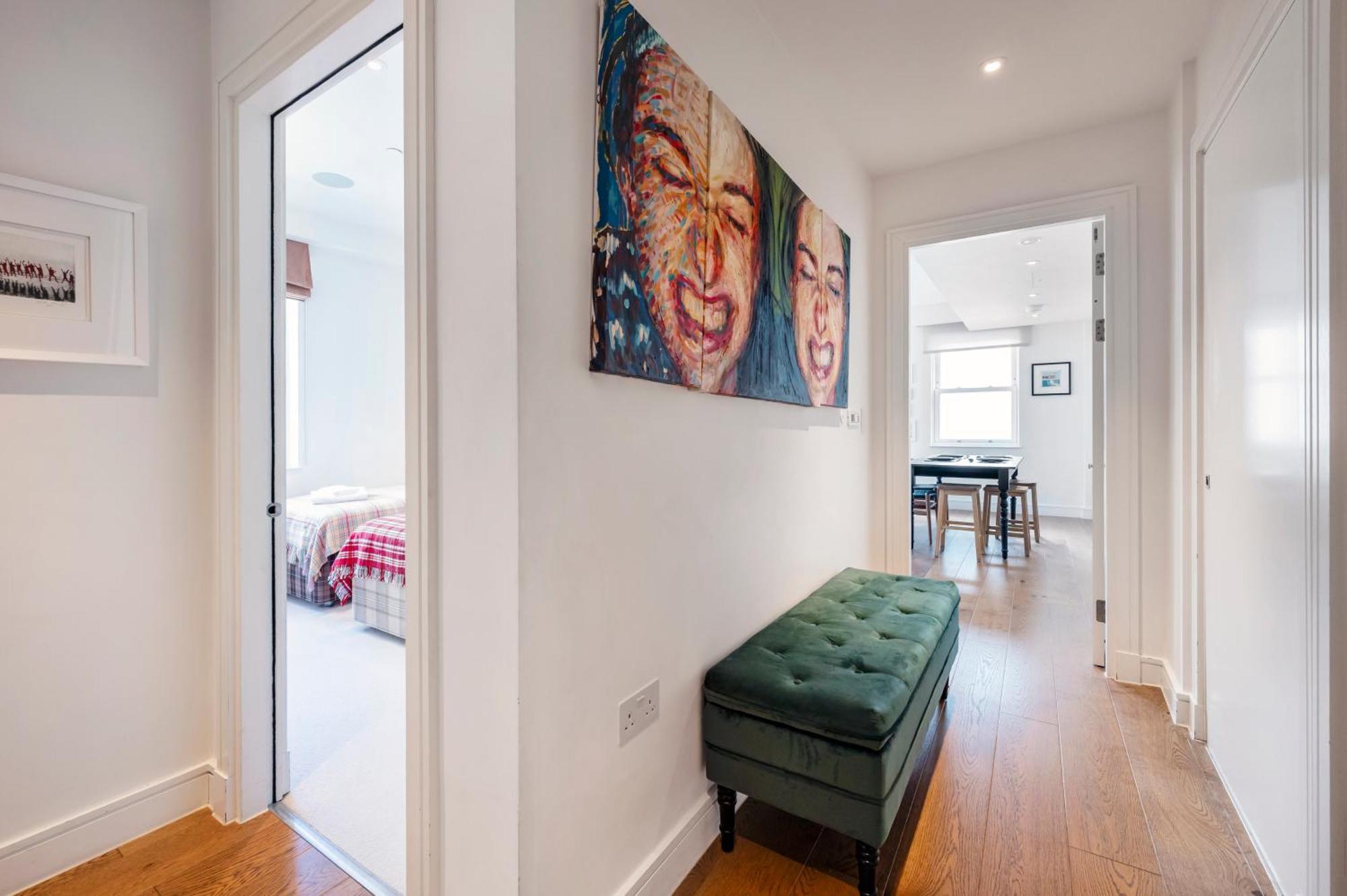 Rock Paper Scissors Appartement