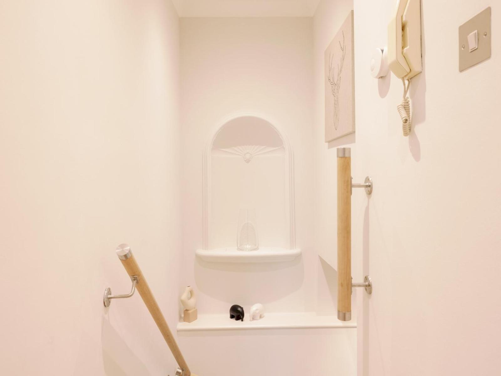 Lägenhet Pass The Keys Lovely 2-bedroom Flat In Pimlico W Outdoor Patio London