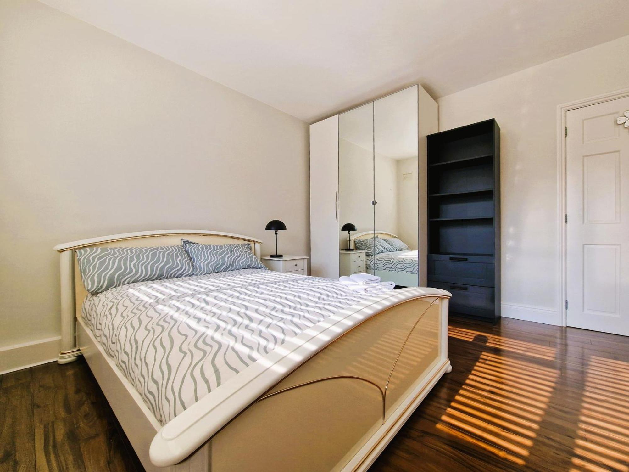2 Bed Close To Appartement *