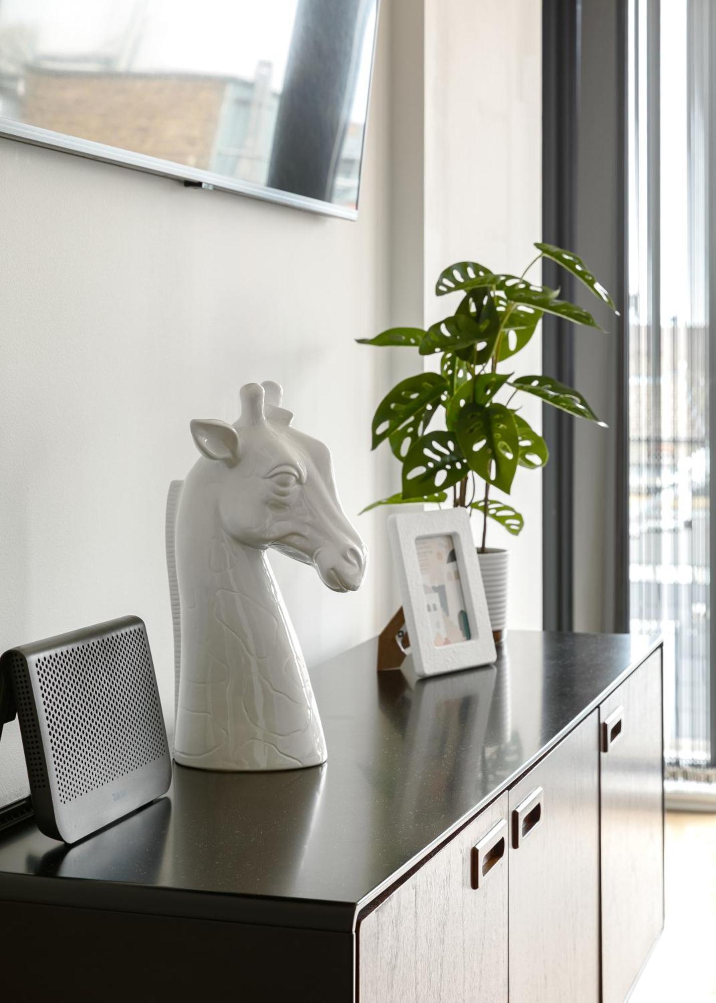 Of 2br Penthouse With Stunning Terrace Views Appartamento Londra