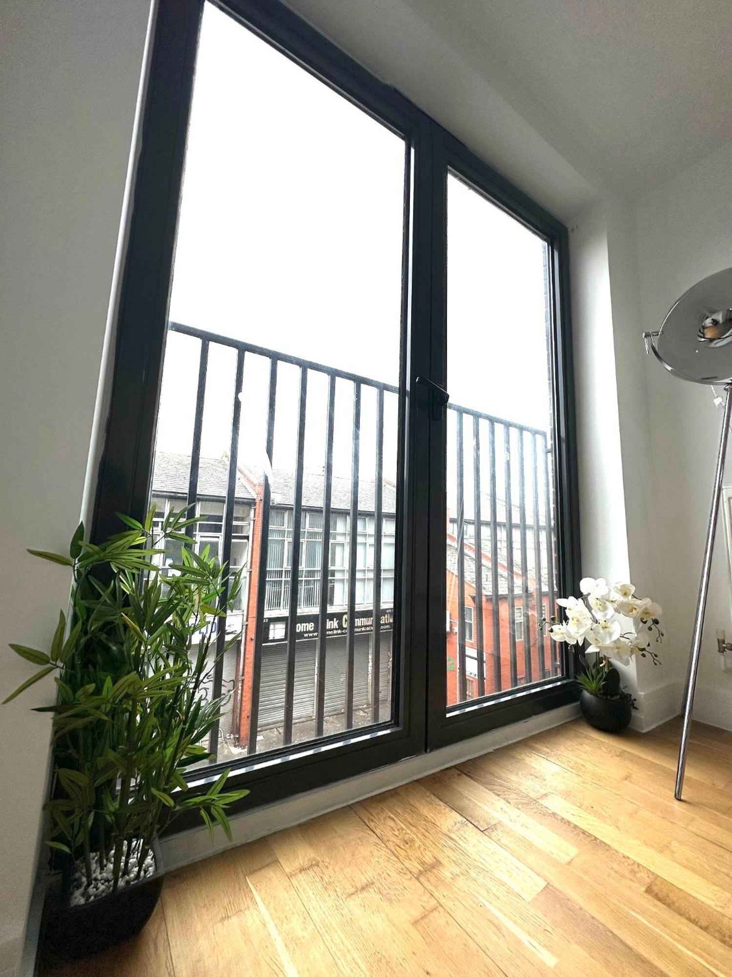 Apartment Elegant Spacious Modern 2 Bedroom - Whitechapel - 5mins To Aldgate Station London