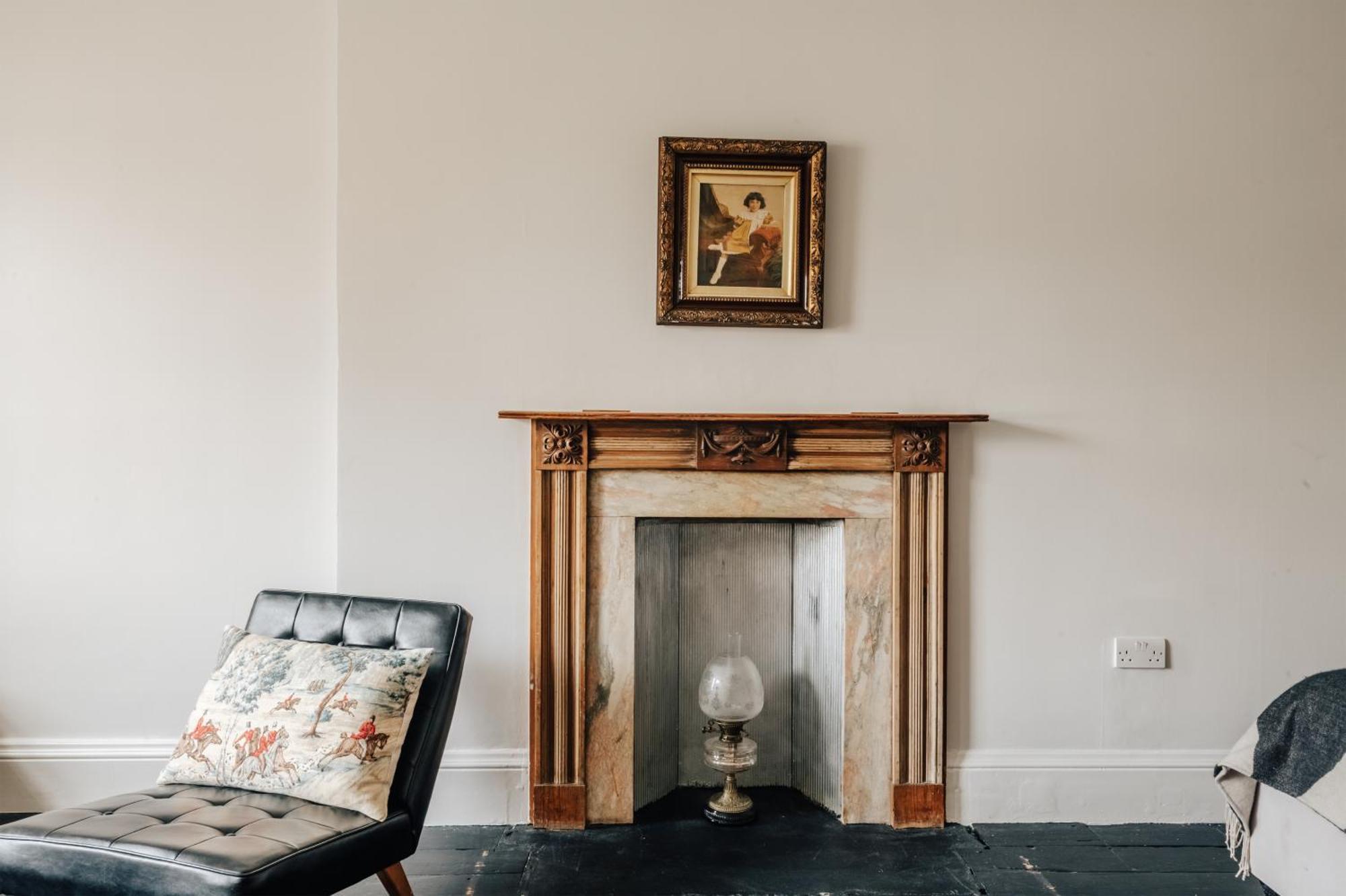 The Egerton - Luxury Apartment London