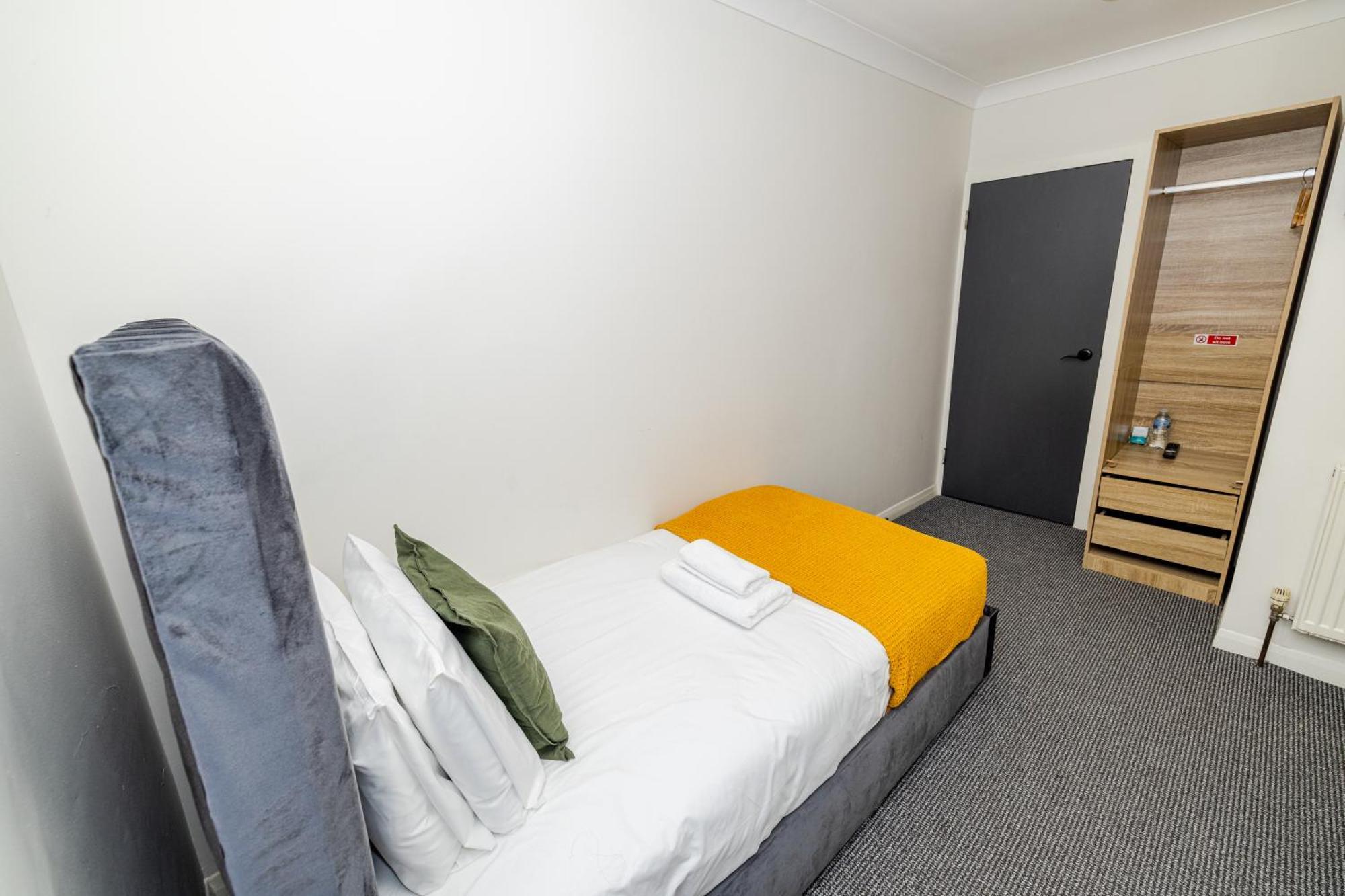 Hotel Woodford 3*