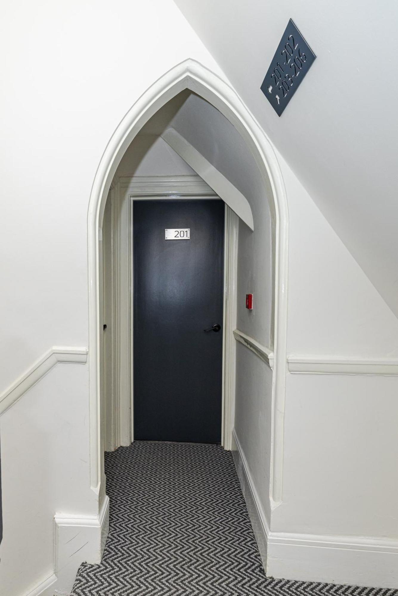 Woodford Hotel