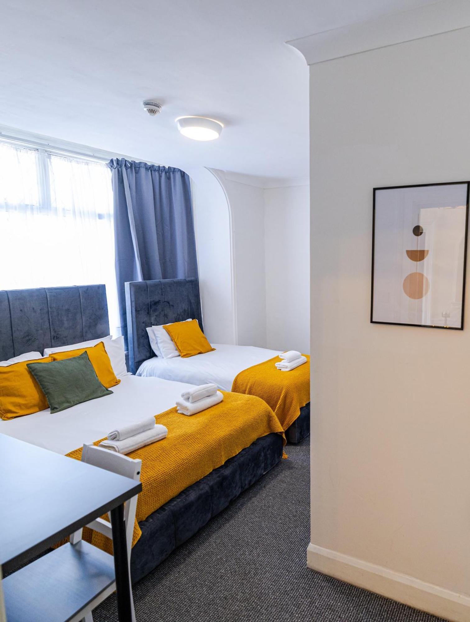 Hotel Woodford 3*