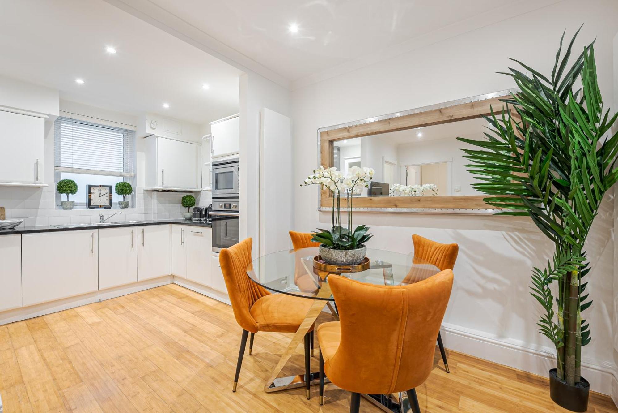 Charming 2Br Apartment With Ac In Belgravia Close To Harrods Apartment London
