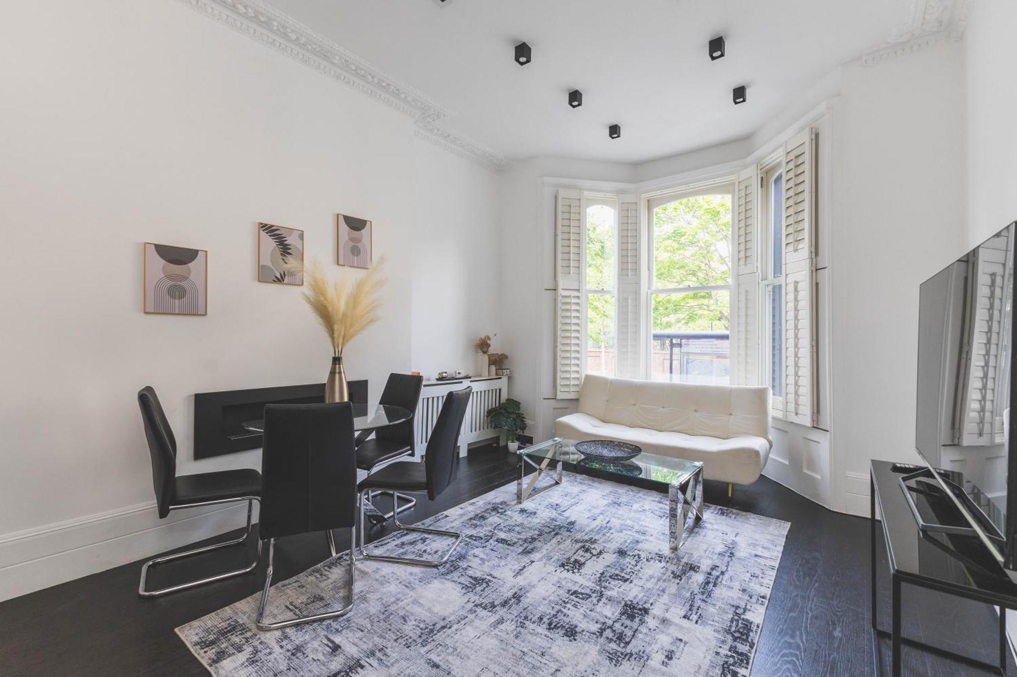 Lovely 2br Flat In Kensington, 2 Minutes Tube Apartment