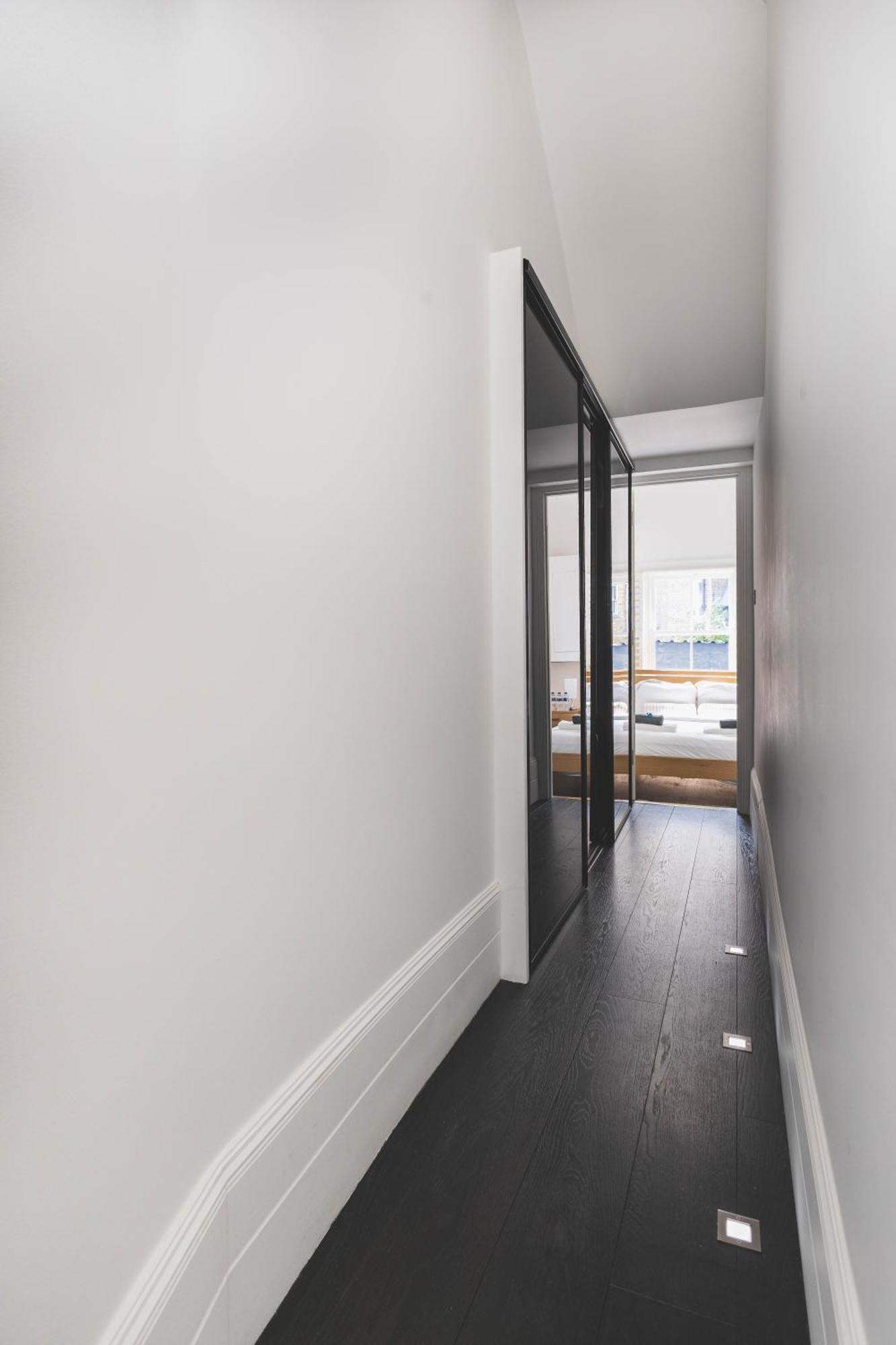 Lovely 2br Flat In Kensington, 2 Minutes Tube * London