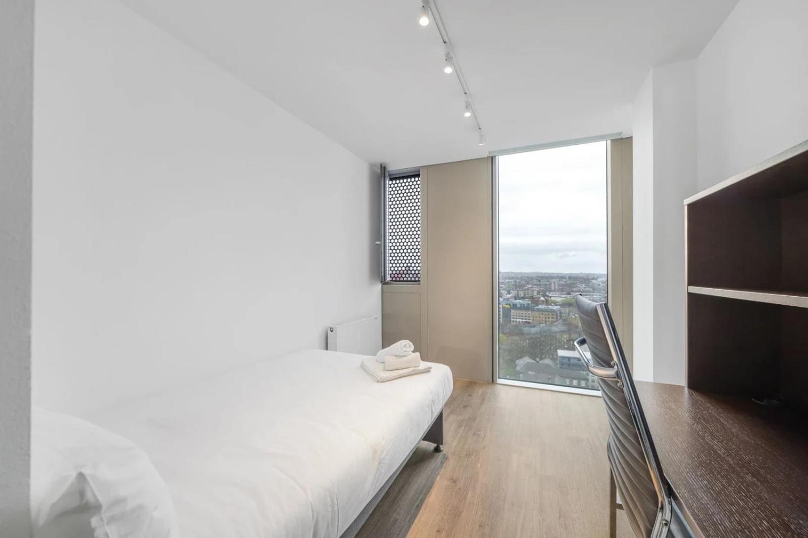 Appartement Studios, And Private Bedrooms With Shared Kitchen At Chapter Kings Cross In *