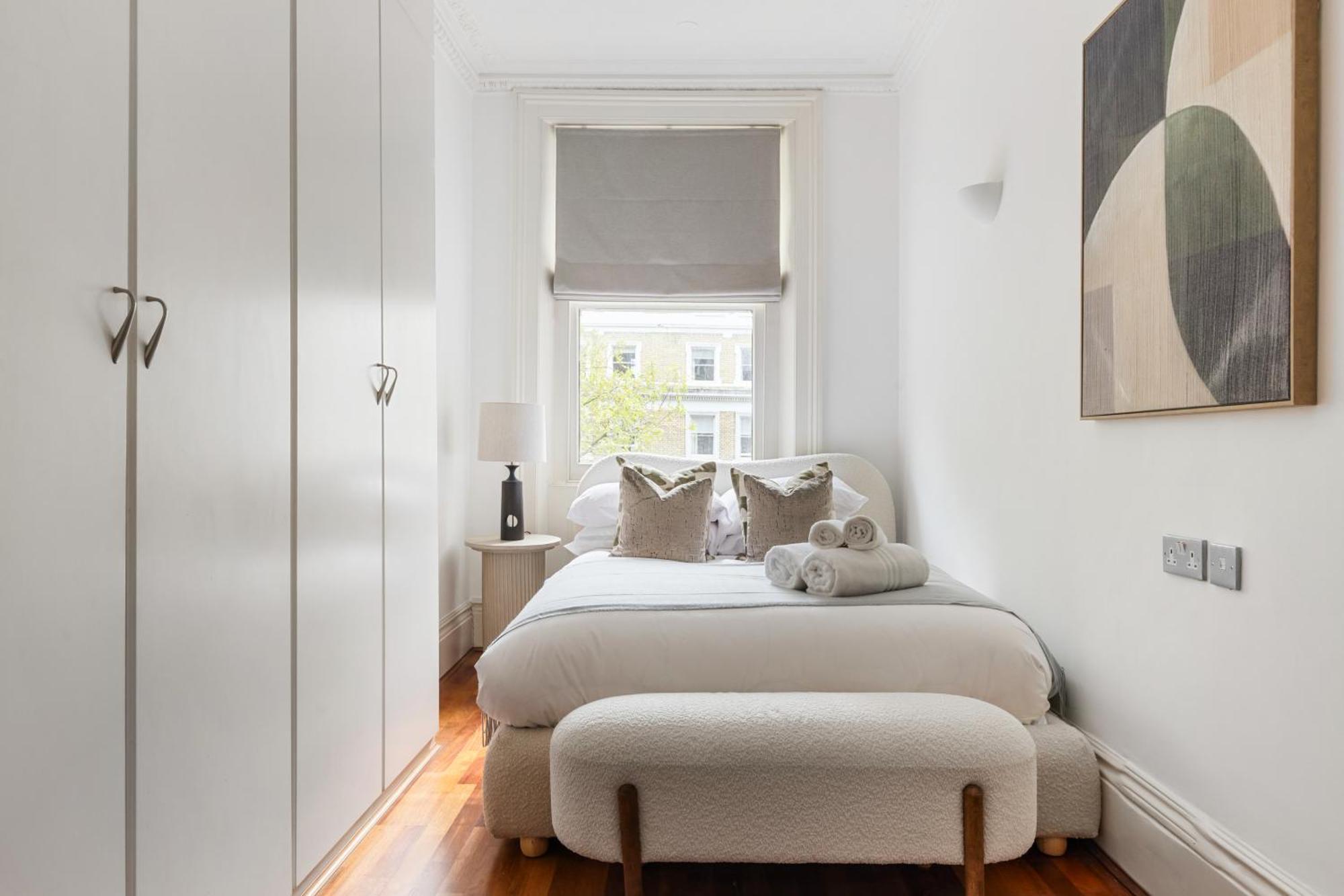 Luxury Corner - La Reserve Knightsbridge Hotel 5*