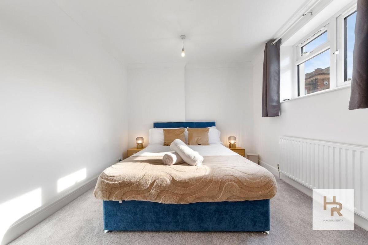 Prime Location - Stylish Retreat - Wifi & Netflix Appartement Londen