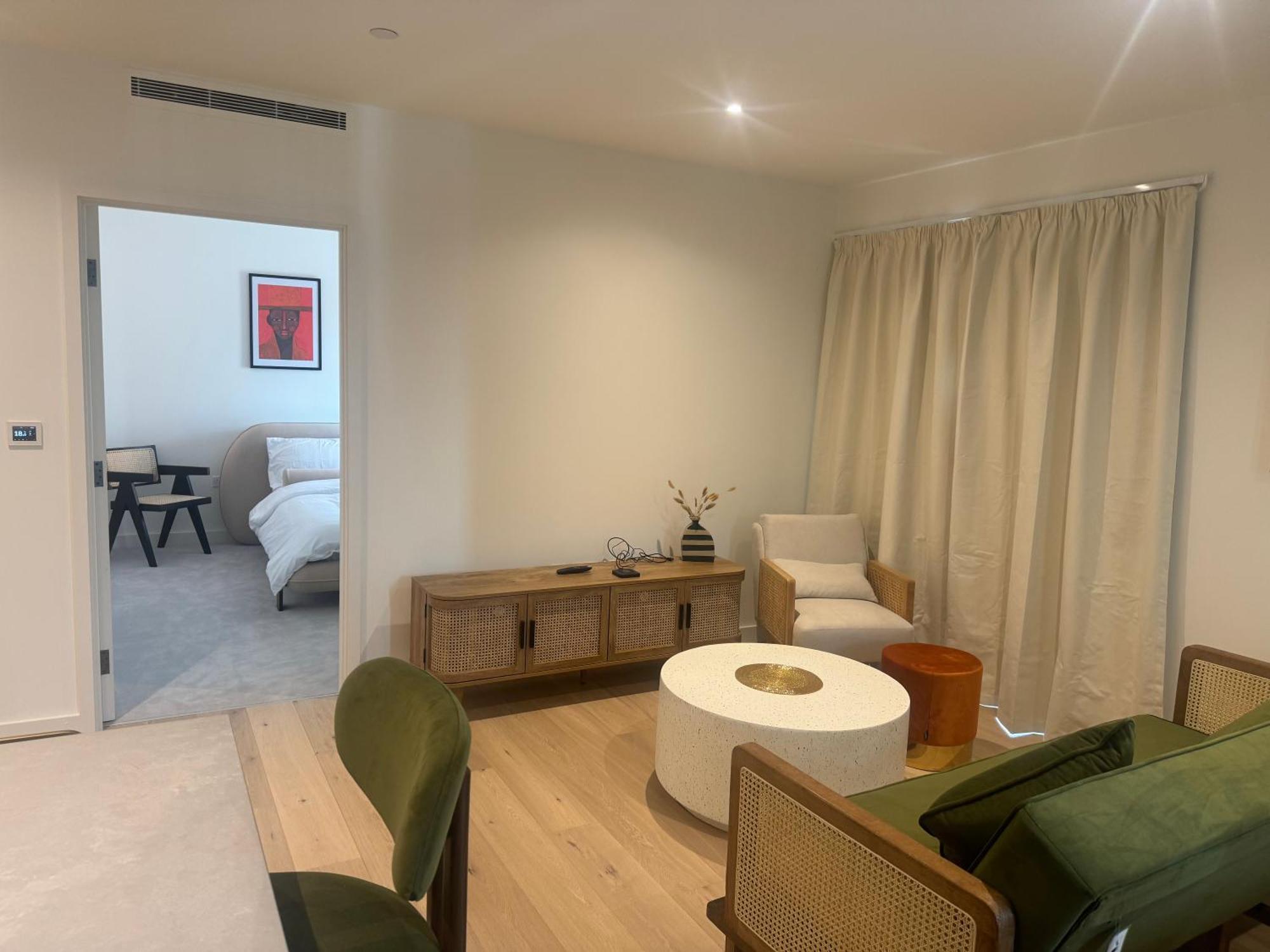 Waterside Near O2 Royal Dock With Parking And Ac Leilighet *