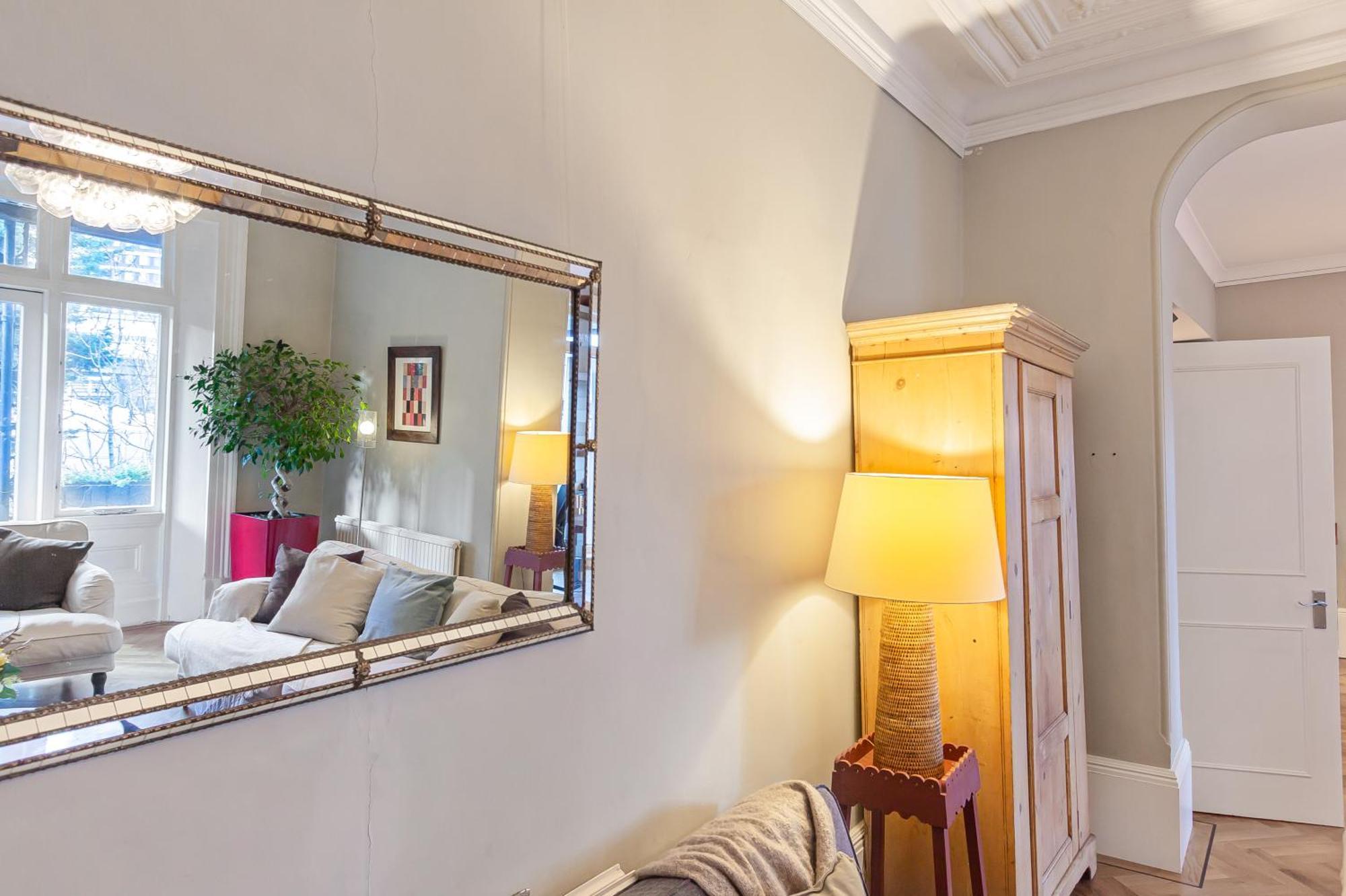 Apartment Luxury Victorian 2 Bed 2 Bath Flat E14