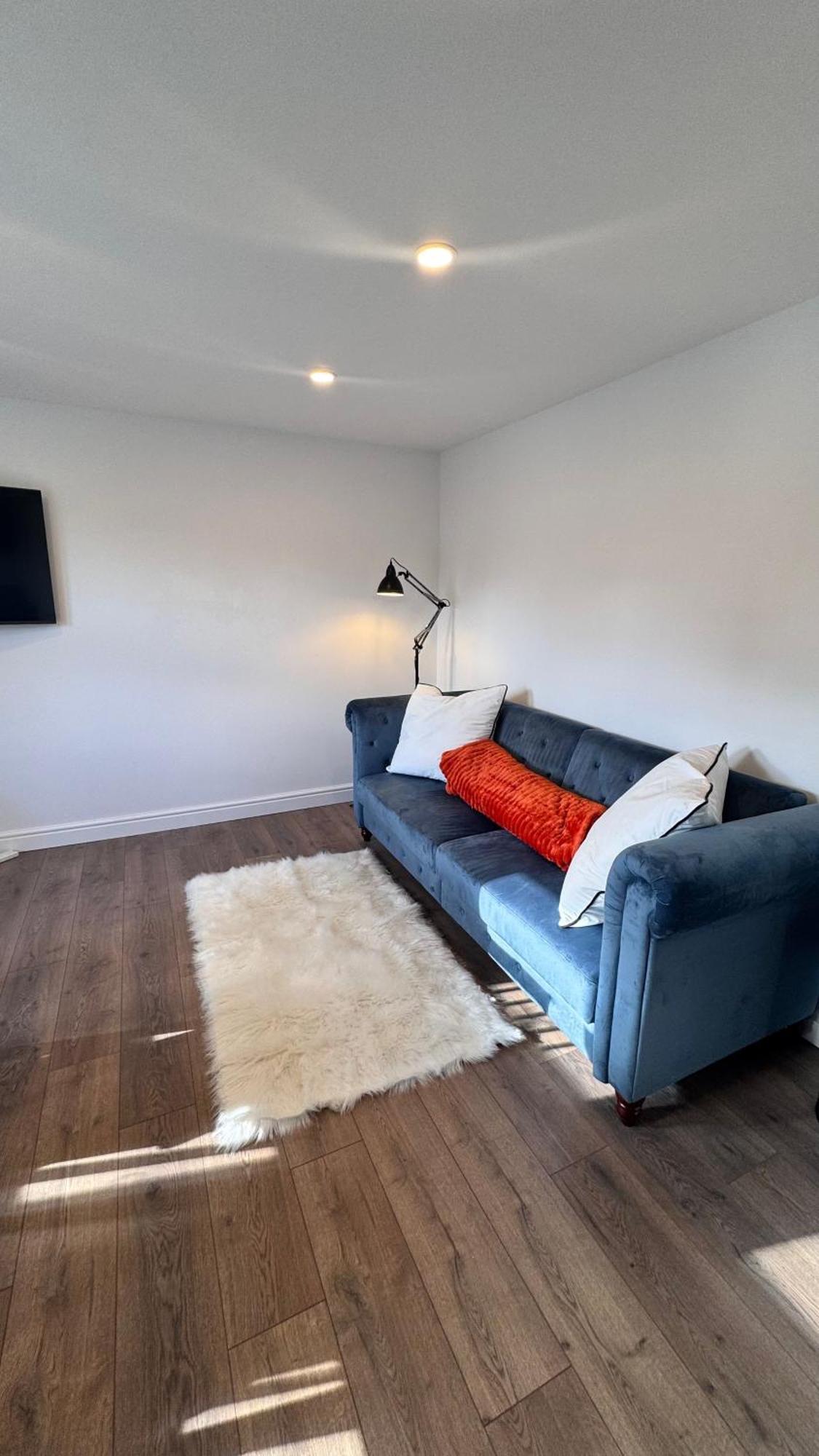 Cosy 2 Bed In Putney, Sleeps 6, With Netflix & Games Lägenhet London