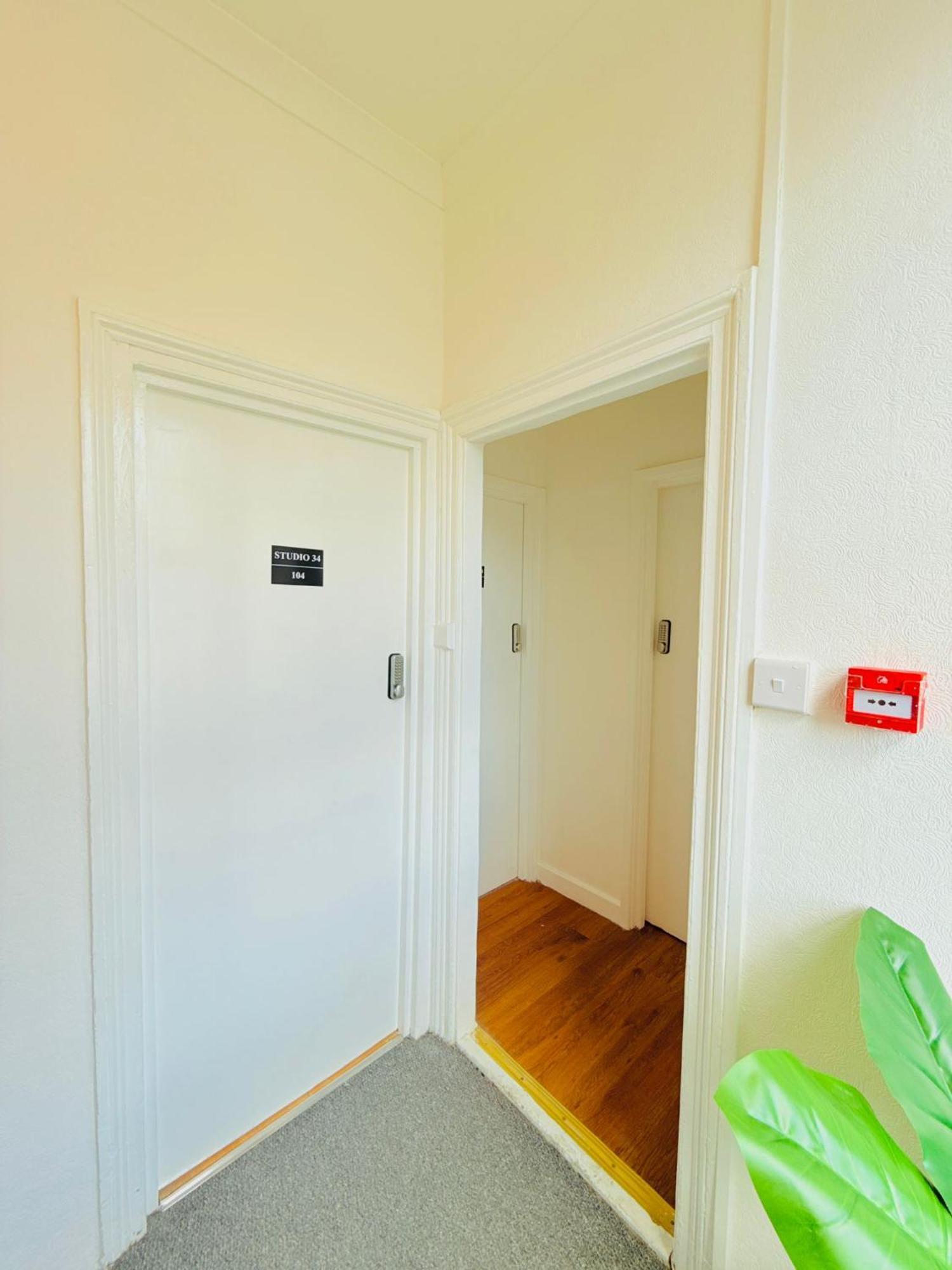34 Hotell
