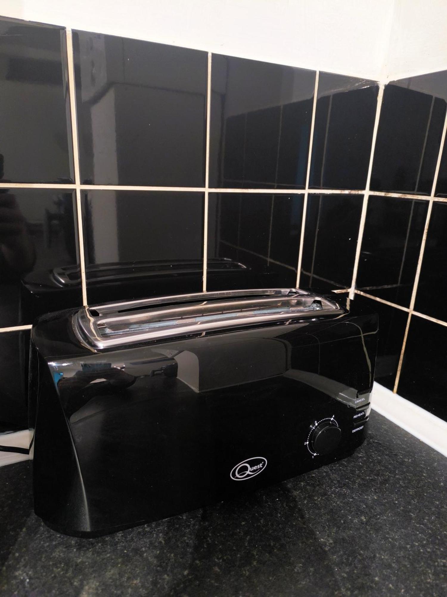 Gasthof 3 Persons Room, 1min Walk From South Wimbledon Station