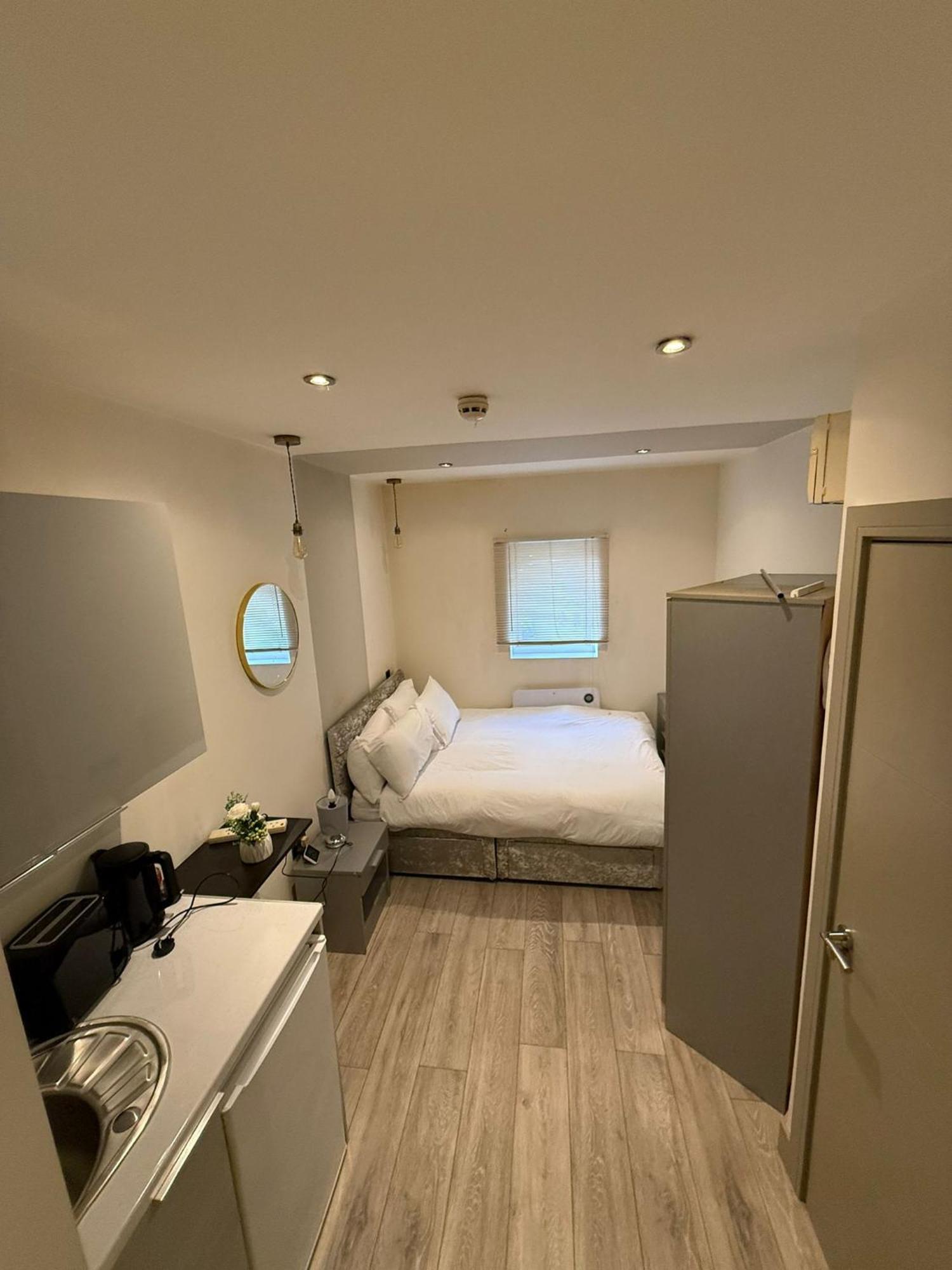 Letzi Premium Cozy Retreat Private En-suite Rooms, Wembley Gasthof *