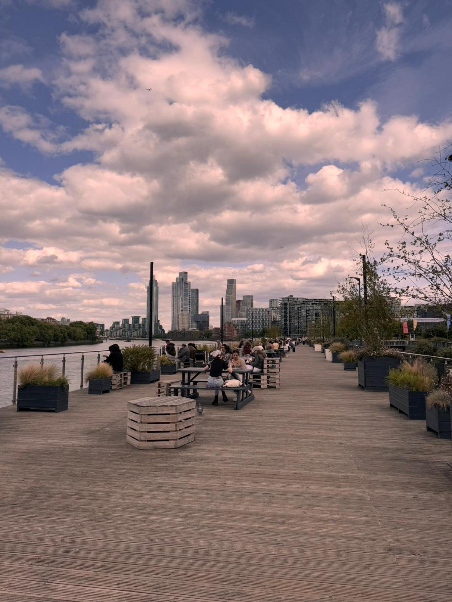 Apartment Family Stay London With Balcony In Battersea Power Station *