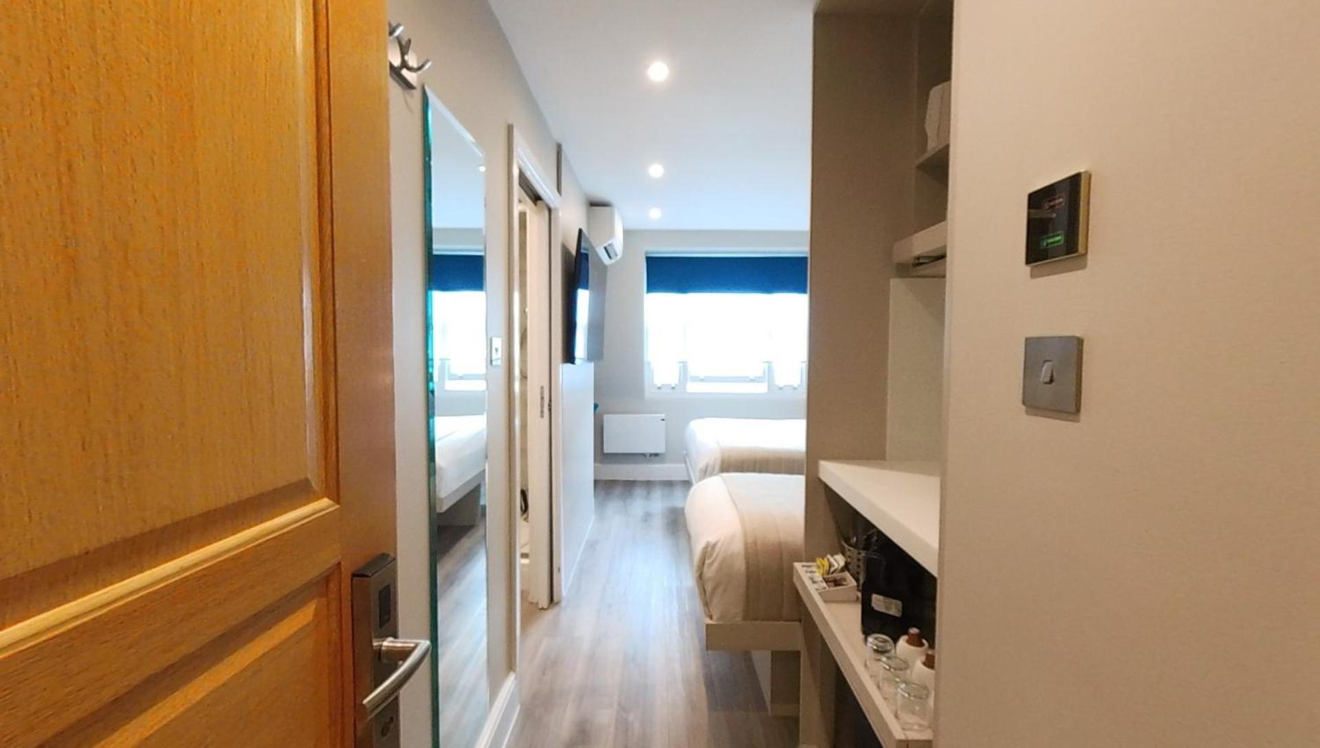 Hotel Nox Olympia 4*