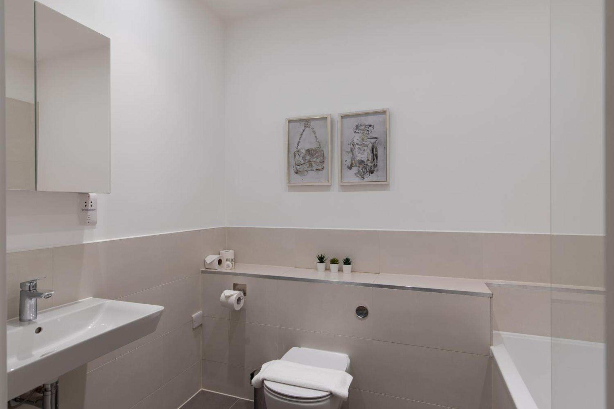 Homely - Prestige Camden London