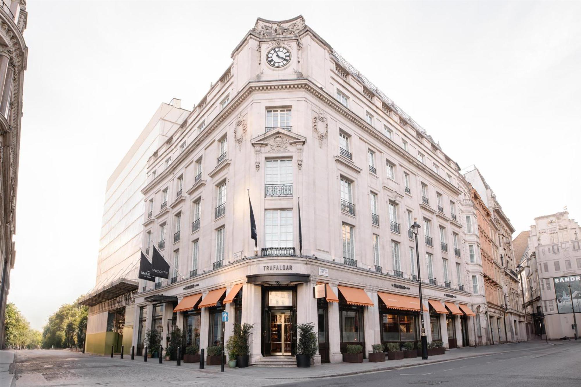 The Trafalgar St. James, Curio Collection By Hilton 5* Londen