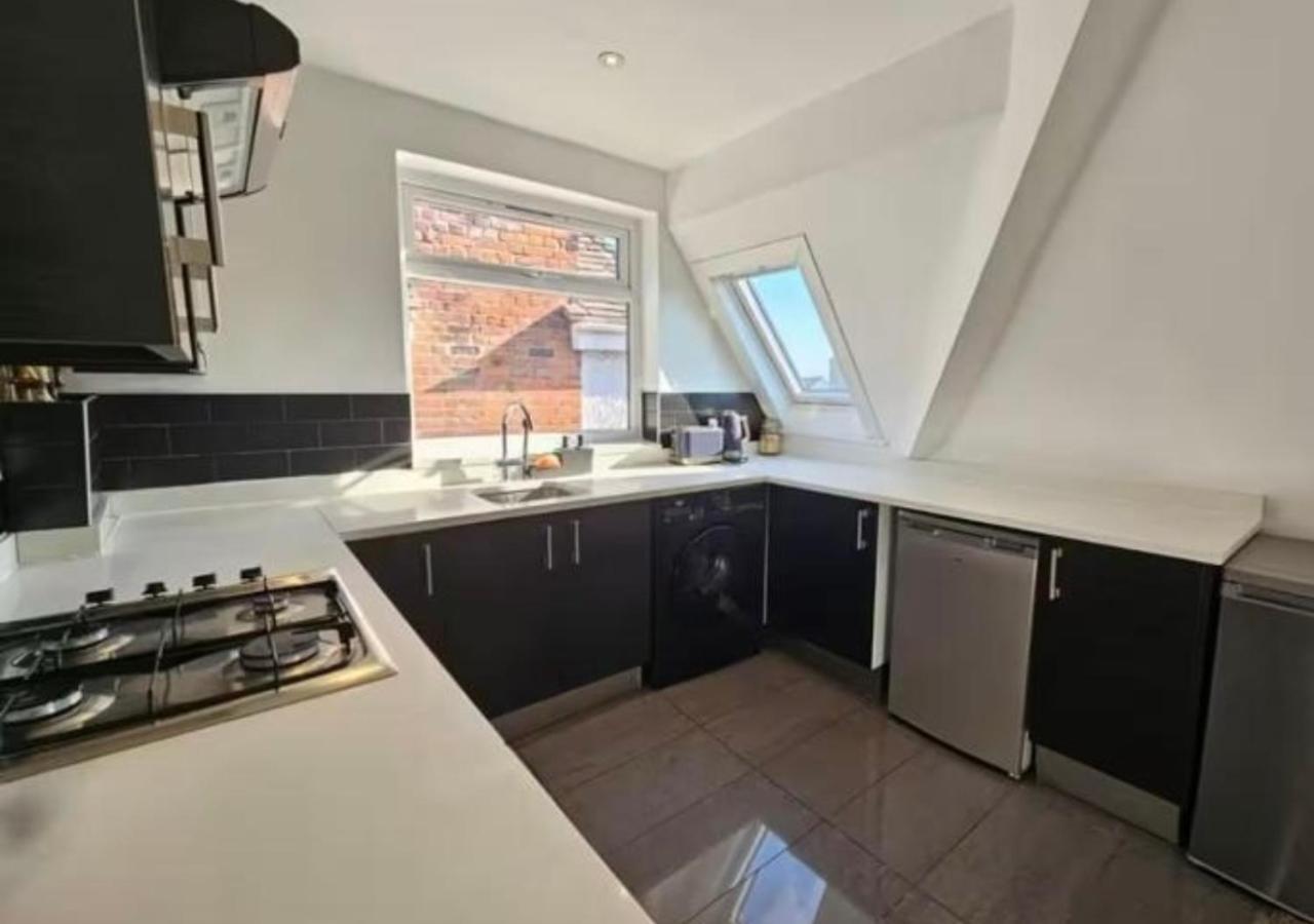 Apartment 2 Bedroom Flat In Camden *