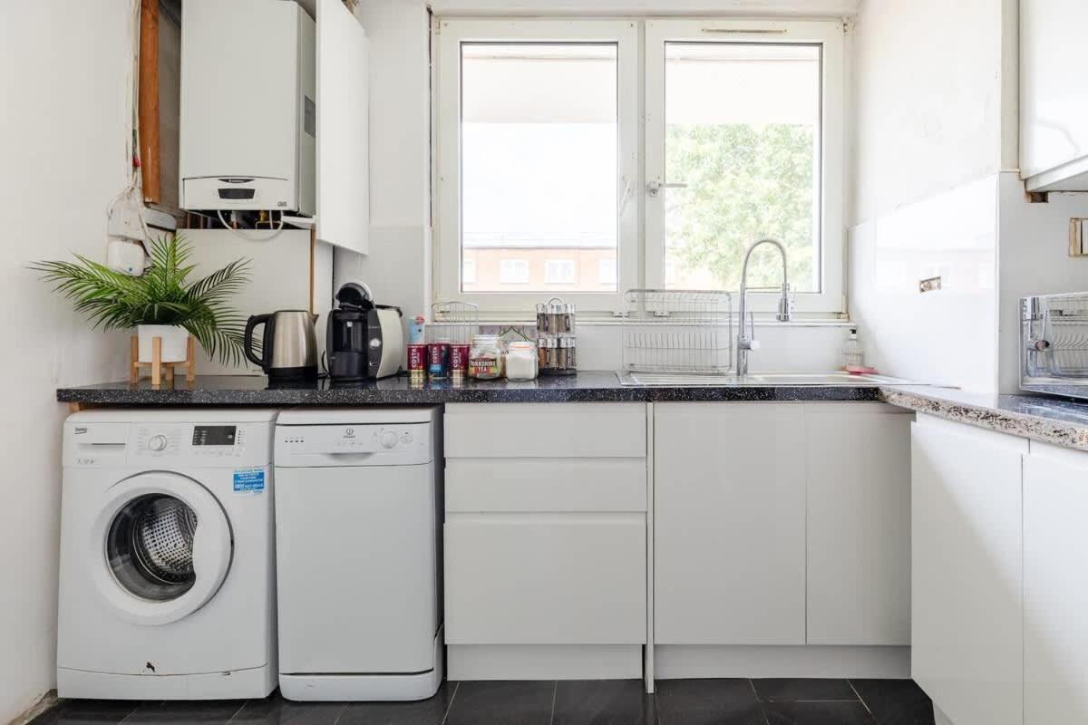 Cosy 3 Bed Flat Near London's Highlights Casa vacanze