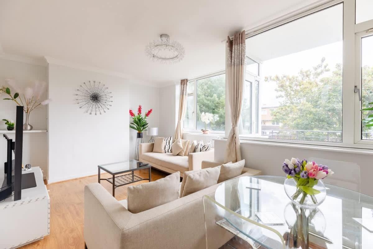 Cosy 3 Bed Flat Near London's Highlights Casa vacanze *