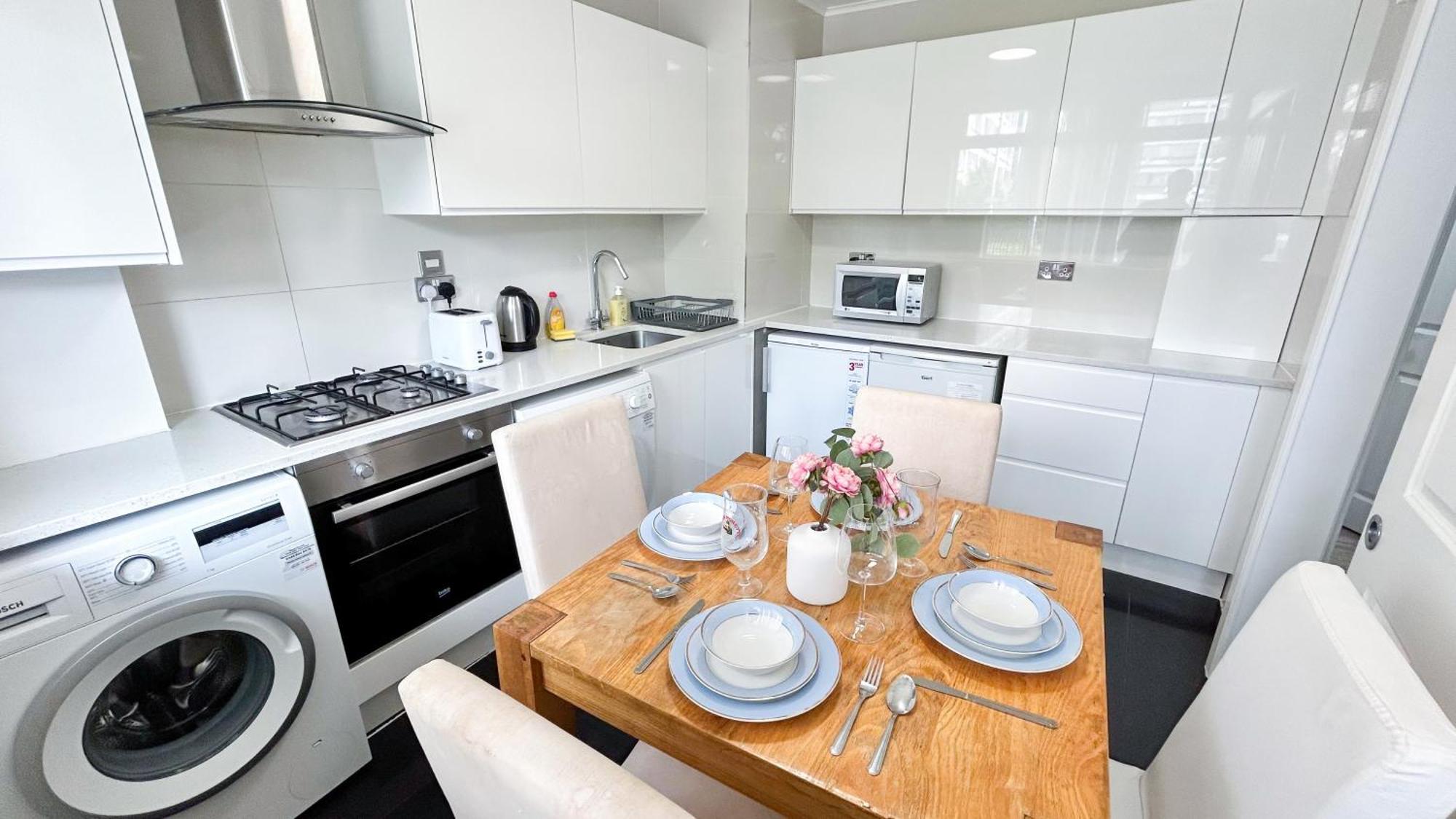 Cosy 3 Bedroom 3 Bathroom Flat With Private Garden- Maida Vale, Near Paddington Leilighet