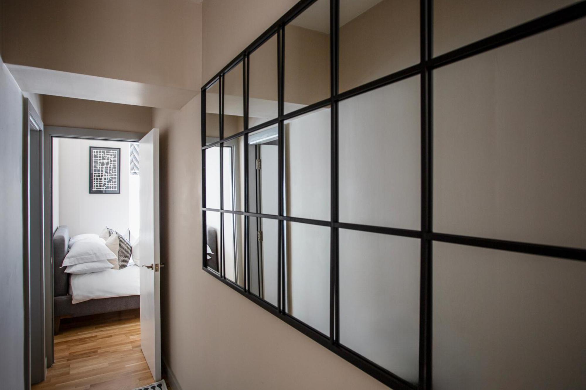 Eden - Islington - 2 Bed With Terrace Apartment *