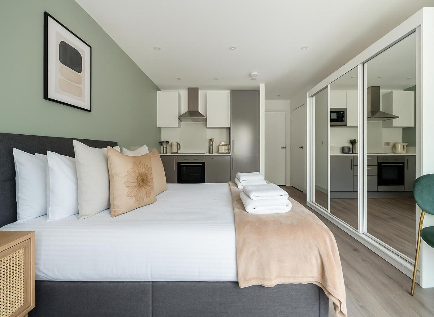 Wonderful Flat In Wandsworth Town Lägenhet